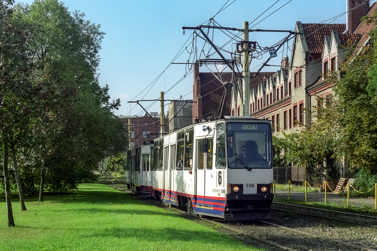105Na #598+599: Szczecin, ul. Nabrzeże Wieleckie
