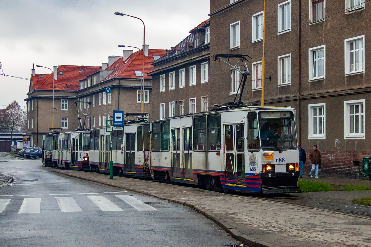 105N #688+685: Szczecin, pętla Dworzec Niebuszewo