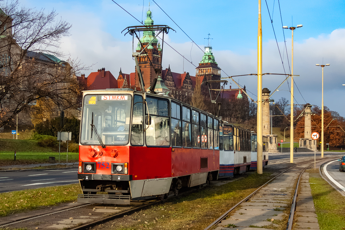 105Na #752+750+735: Szczecin, ul. Jana z Kolna 
