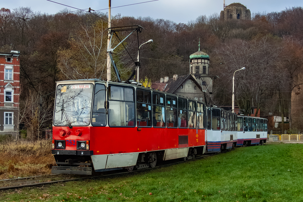 105Na #752+750+735: Szczecin, pętla Gocław 
