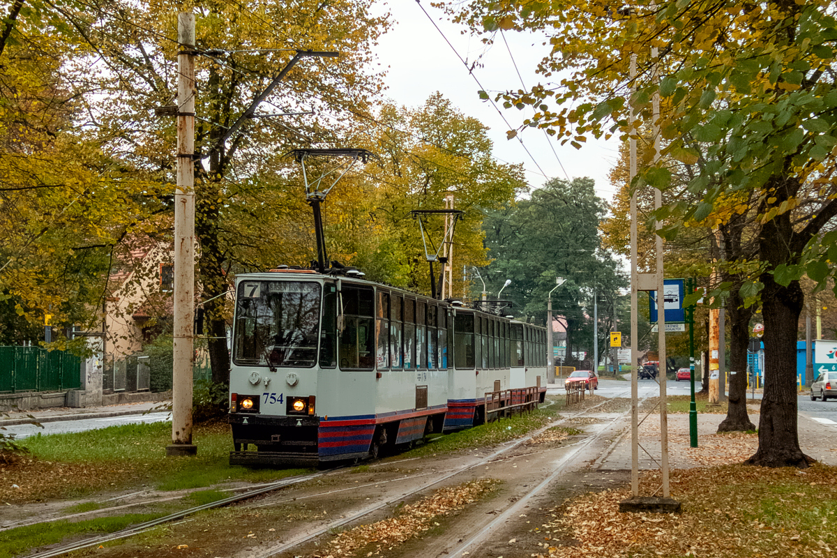 105Na #754+750+735: Szczecin, ul. Żołnierska 