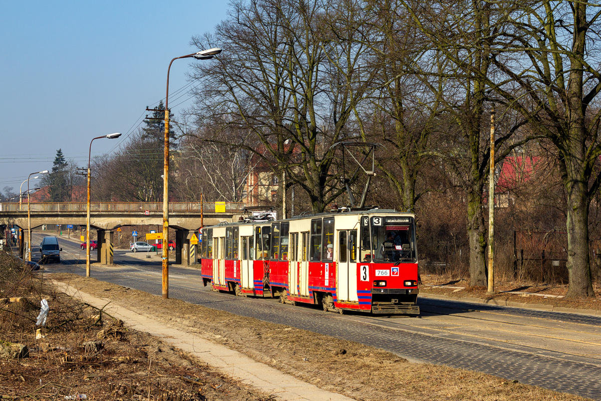 105Na #766+765: Szczecin, ul. Niemierzyńska 