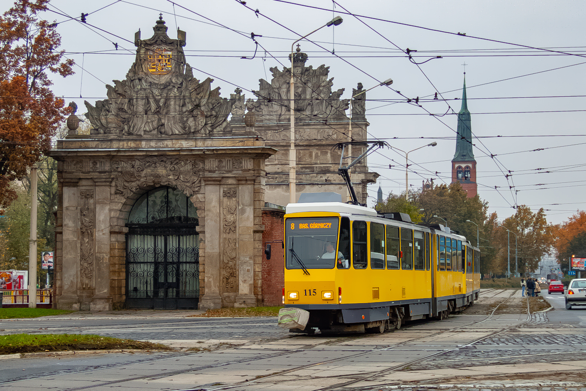 KT4Dt #115+116: Szczecin, Brama Portowa