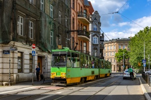 105Na+105NaD #174+173: Poznań, ul. Strzelecka