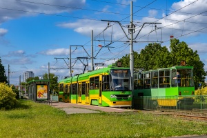 RT6N1 #408: Poznań, przystanek Rondo Starołęka RT6N1 #408: Poznań, przystanek Rondo Starołęka
