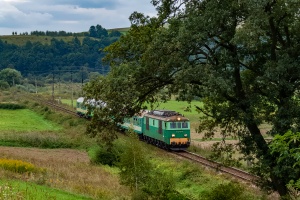 ET21-548