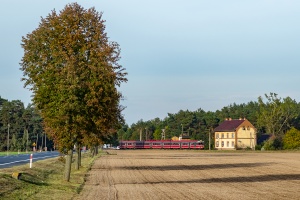EN57-1823: Tarnowo Rogozińskie - Rogoźno Wielkopolskie