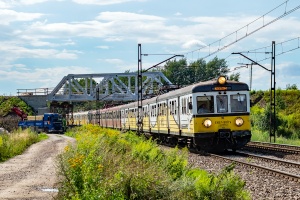 EN57-907+1154+1774: Krzeszowice - Rudawa EN57-907+1154+1774: Krzeszowice - Rudawa