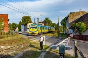 EN57AL-1730: Kolonowskie - Fosowskie EN57AL-1730: Kolonowskie - Fosowskie