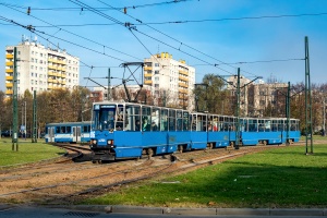 105Na #HZ255+256+257: Kraków, rondo Piastowskie