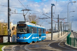 EU8N #HL405: Kraków, Estakada
