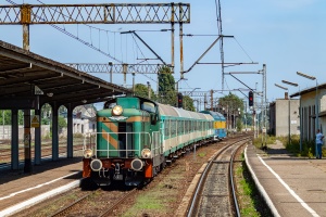 SM42-542: Krzyż
