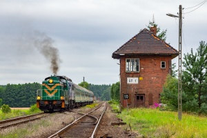 SM42-882+EU07-368: Stobno