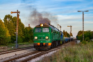 ST44-700+SM42-735: Ostrów Mazowiecka ST44-700+SM42-735: Ostrów Mazowiecka