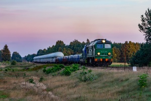 ST44-700+SM42-735: Ostrów Mazowiecka - Jelonki ST44-700+SM42-735: Ostrów Mazowiecka - Jelonki