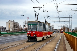 105Na #613+614: Częstochowa, al. Niepodległości
