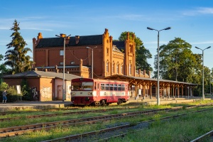 810 541: Kamienna Góra