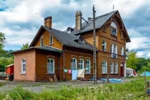Siekierki - budynek dworca